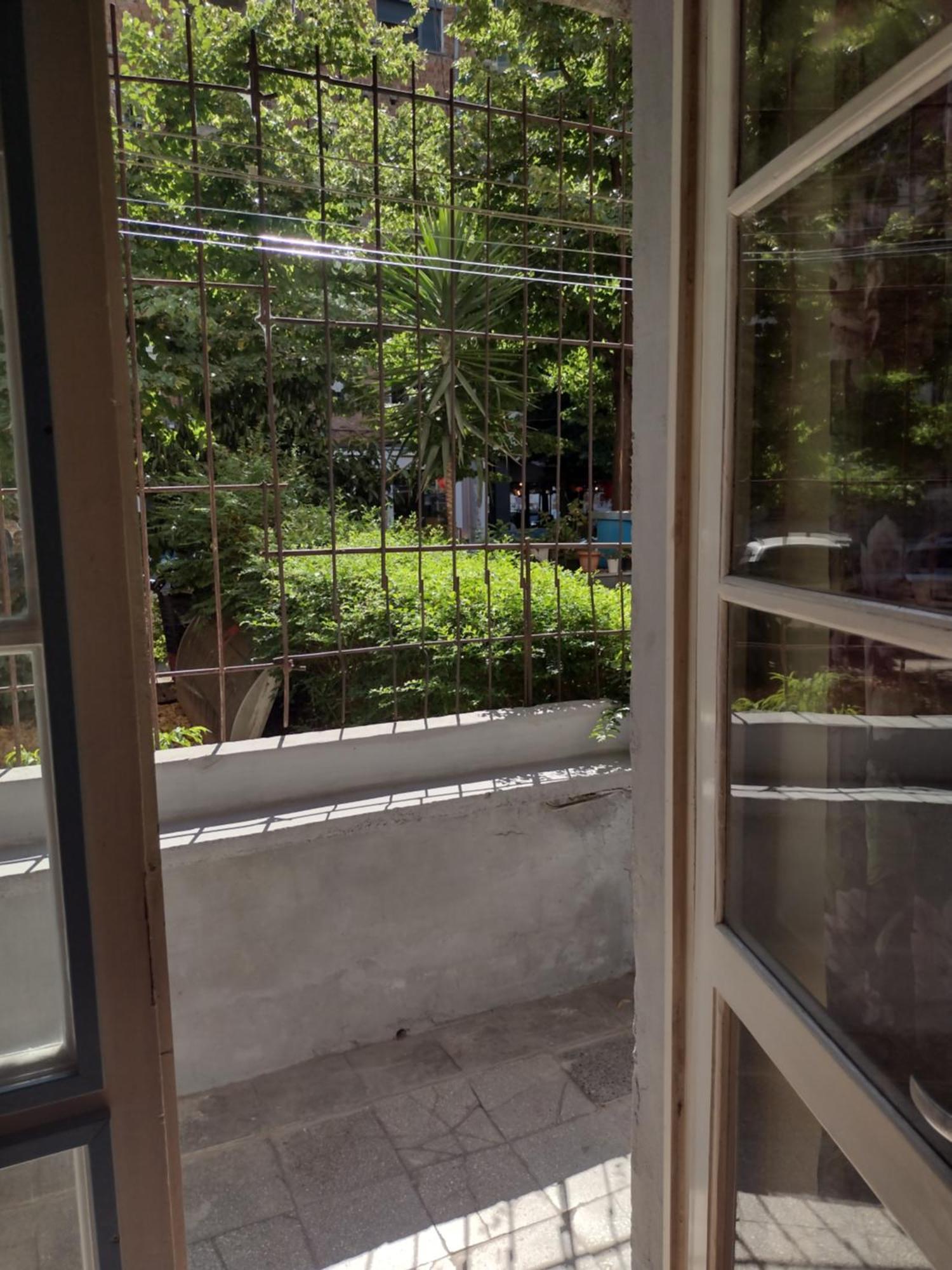 Era Echoes - Preserved Historical Apartment Tirana Bagian luar foto